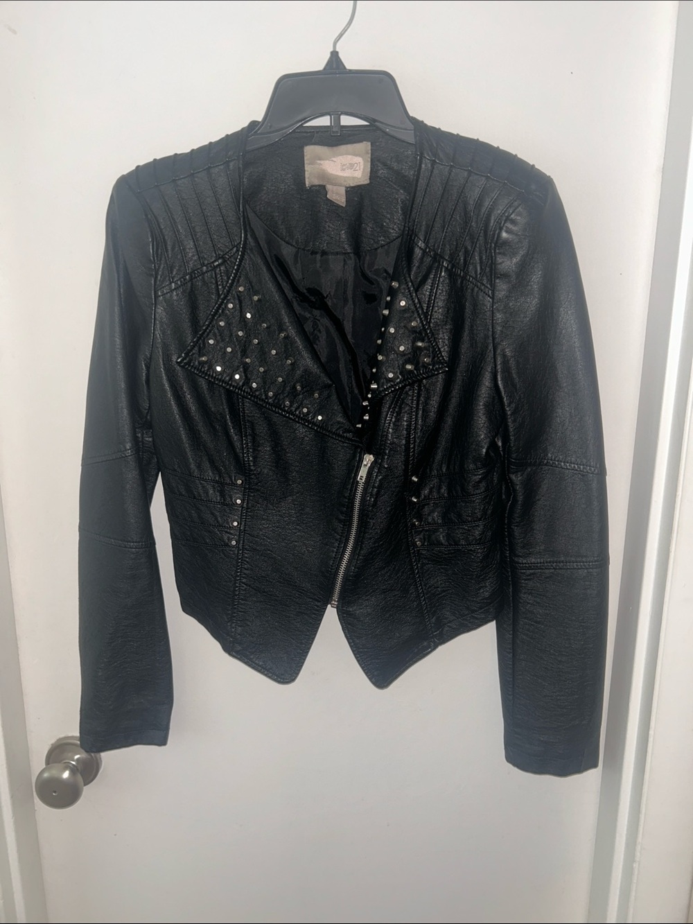 Love 21 faux leather cropped jacket with studs & zipper